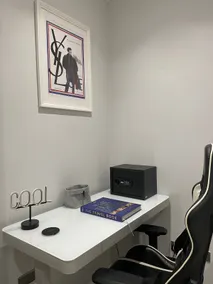 Stunning entire apartment + free parking - Image 4