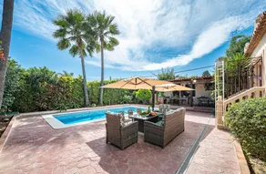 A CHALET IN MARBELLA WITH A PRIVATE POOL AND BARBECUE - Image 3