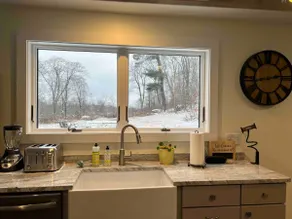Private new house on 10 acres of pristine nature - Image 5