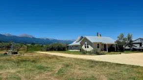 Bunkhouse in the Mountains - Image 3