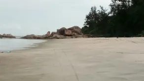 Kuantan GroundCrew Beachfront Homestay C-2-6 With NETFLIX and WASHER DRYER - Image 2