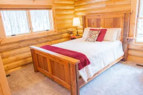 Creek Song Cabin | Hot Tub | Brand New Log Cabin - Image 5