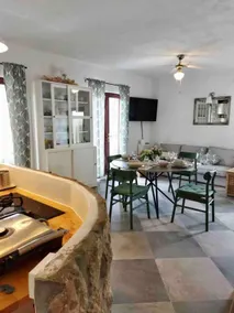 Holiday Apartment Bukovac in a relaxing Soline bay - Image 2