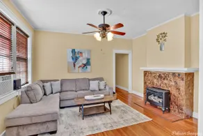 Cozy On Creswell - Image 2