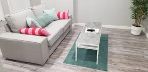 Luxurious 2 bedroom basement suite - Image 3