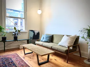 Victorian Apt on Smith St w/ Rooftop & City Views - Image 2