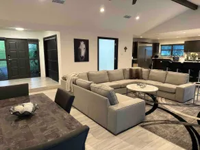 Stunning Private Oasis with Pool near WEC - Image 4