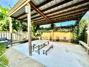 Private home w/ 11 beds, gameroom, backyard oasis - Image 3