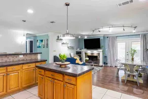 THREE PALMS 5BEDS & PRIVATE POOL - Image 4