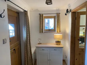 Two bedroom cottage in the heart of Rye with private parking. - Image 4
