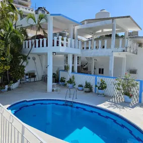 House with a private pool and ocean views - Image 3