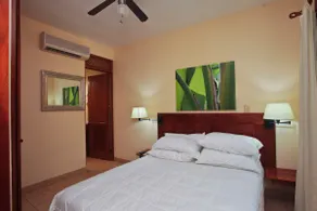 Club Del Sol by Dream Makers - Image 2