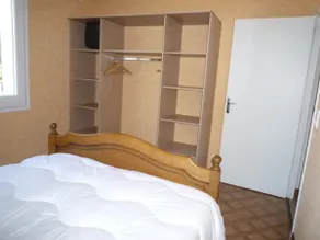 Independent 2-room apartment - Image 5