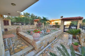 Cozy Villa Kissamos - Image 3