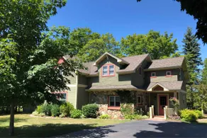 Welcome home to PENNY Cottage CVX! Renovated + A/C - Image 5
