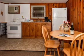 1BR Waterfront cottage with a view of the wild Chincoteague ponies! - Image 5