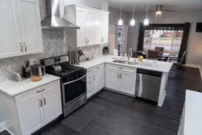 Modern 3BDRM, Renovated, Spacious & Central - Image 3