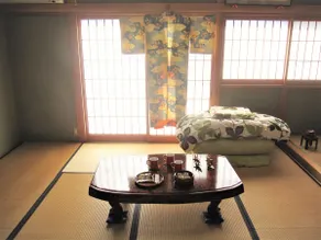 Located in the foothills of Yashima, a fully rented detached building. You can play the Japanese harp and wear kimono here. - Image 3