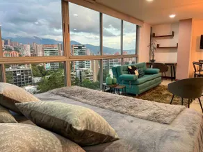 Exclusive apt in Poblado, Central location - Image 4