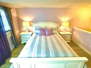 Coastal Condo right downtown! -The Osterville Room - Image 3