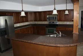 Lake Front Home mit 3 Master-Suiten - Image 3