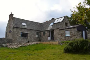 Luxurious, Private Cottage 2 Bedrooms with Hot Tub - Image 2
