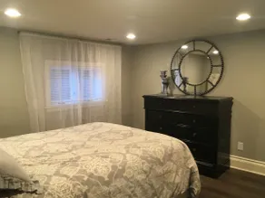 Centrally located suite with separate entrance - Image 3