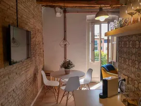 Miquel Martí I Pol Apartments, StancesVic - Image 5
