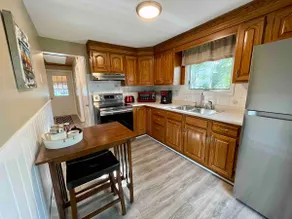 335 Center St - The Soda House - Image 4