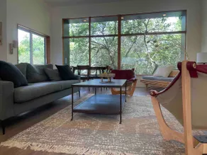 Dream Location! Modern/Steps to River/Dog Friendly - Image 2