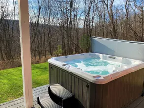 The Johnson Chalet in Bristol/Canandaigua*HOT TUB* - Image 3