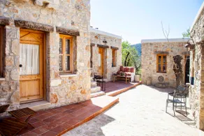 Gocakapı Taşevler 1; 1+1 stone house 5 minutes from Palamutbükü - Image 3
