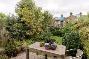 Modern Victorian House NEW LISTING 15min to centre - Image 3