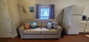 Cozy 2 bedroom apartment in town - Image 3
