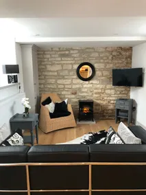 The Old Stable central & OSP, 2 bed/2 ensuite - Image 2