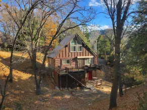 Cozy Treetop A-Frame•Fireplace•Arcade•BBQ•Firepit• - Image 3