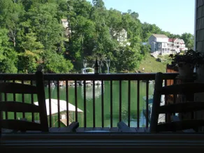 Norris lakefront home with covered boat dock - Image 5