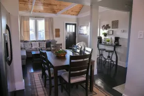 Quaint West Side Home Close to Downtown - Image 5