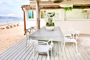 Beachfront House [Private Beach] close to center - Image 4