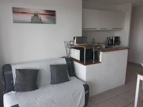 Apartment in ideal residence for seaside vacation/rest/treatments - Image 3