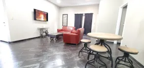 \"SteamPunk\" 2bedroom With Hottub, Pets Welcome, 5G Fiber WiFi ! - Image 4