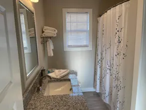 The Cozy Cottage - Image 4