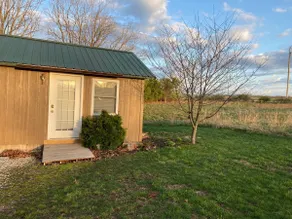Gina's Cabin - Image 5