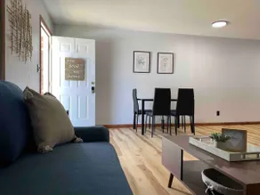 Henderson Haven | KING 2BD/1BA Newly Renovated Apt - Image 4