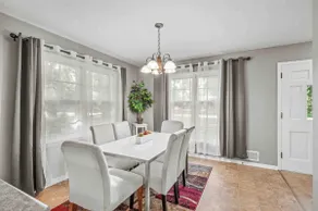 Adorable Home - 4BR- near 3M- St Paul - MOA - Image 3