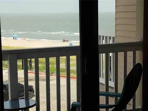Lovely 1-BR w/ pool & beach access - Image 2