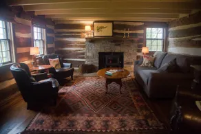 Historic Cabin - Farm - Near RRG, Lex, local music - Image 2