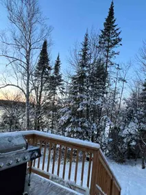 The Northern Pearl - Lakefront Cottage Retreat - Image 4
