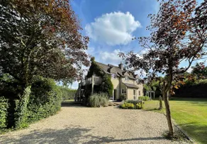 Totally Private, idyllic House with hot tub in an acre of private gardens - Image 2