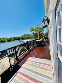 Cheerful 1 Bedroom Cottage With Private Dock! - Image 3